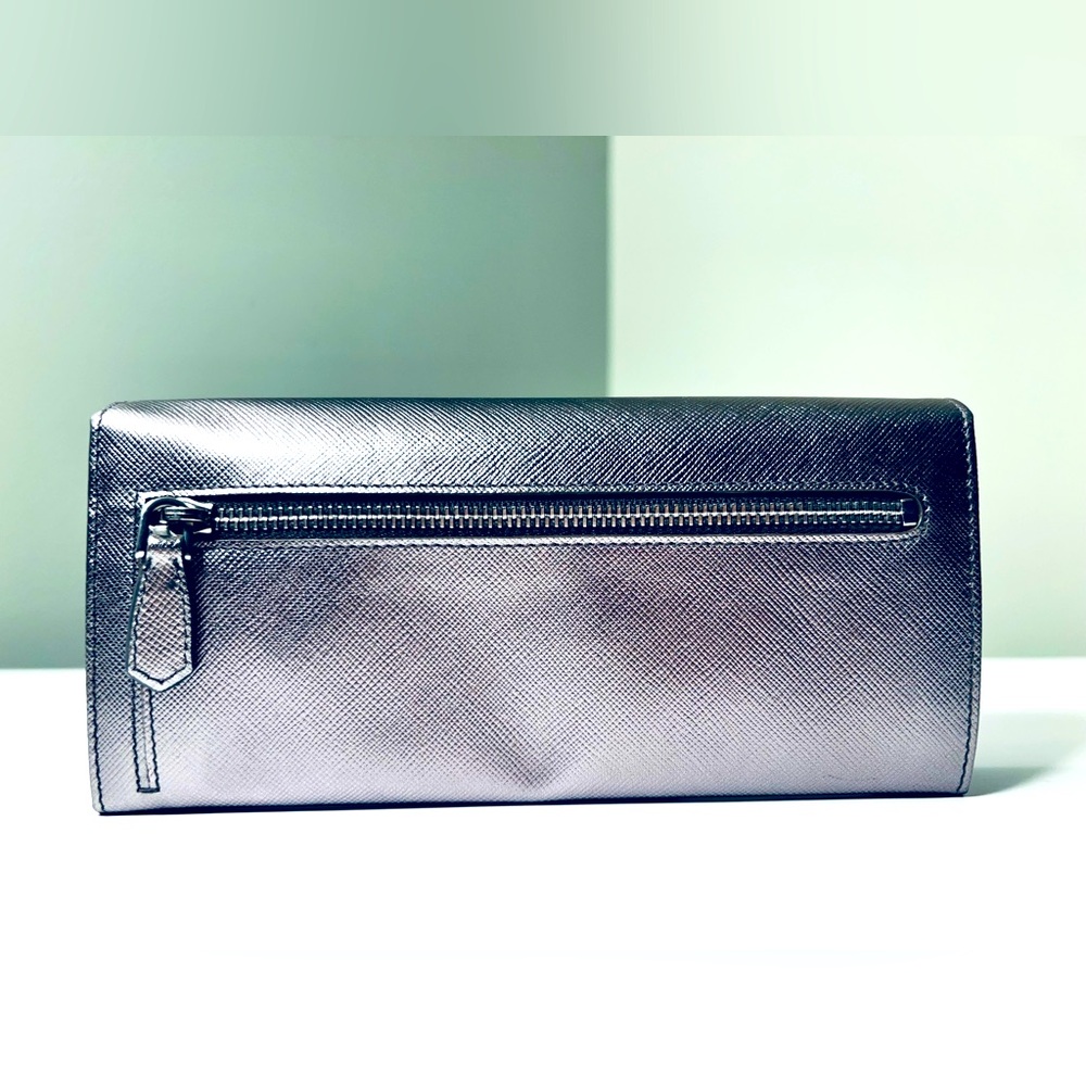 Prada Women's Metallic Wallet EUC - Picture 2 of 16